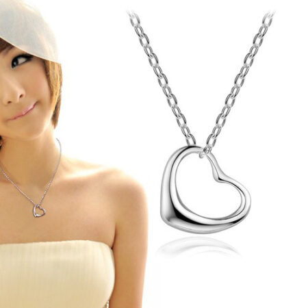Hollow Heart-shaped Necklace