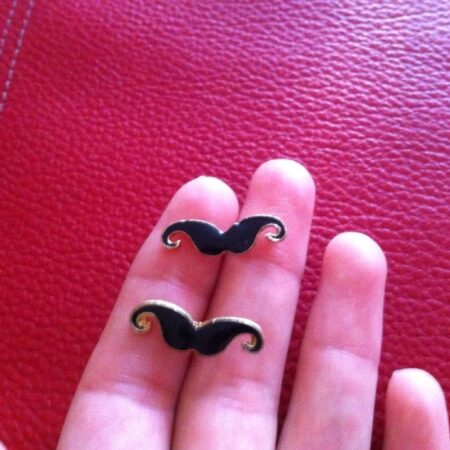 Moustache earrings