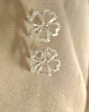 4 Leaf Clover - Heart Stud Earrings - Silver