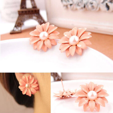Daisy Flower Pearl Stud Earrings