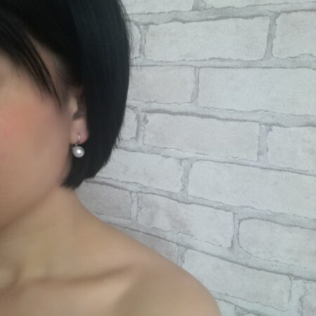 Stunning Silvetone Imitation Pearl Push Through Stud Earrings